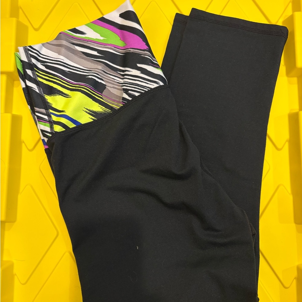 Fabletics Black Leggings with Vibrant Waistband